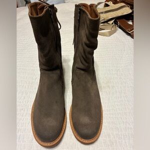 Aqua Sofft  Brown Leather Boots with Rugged Soles Never Worn